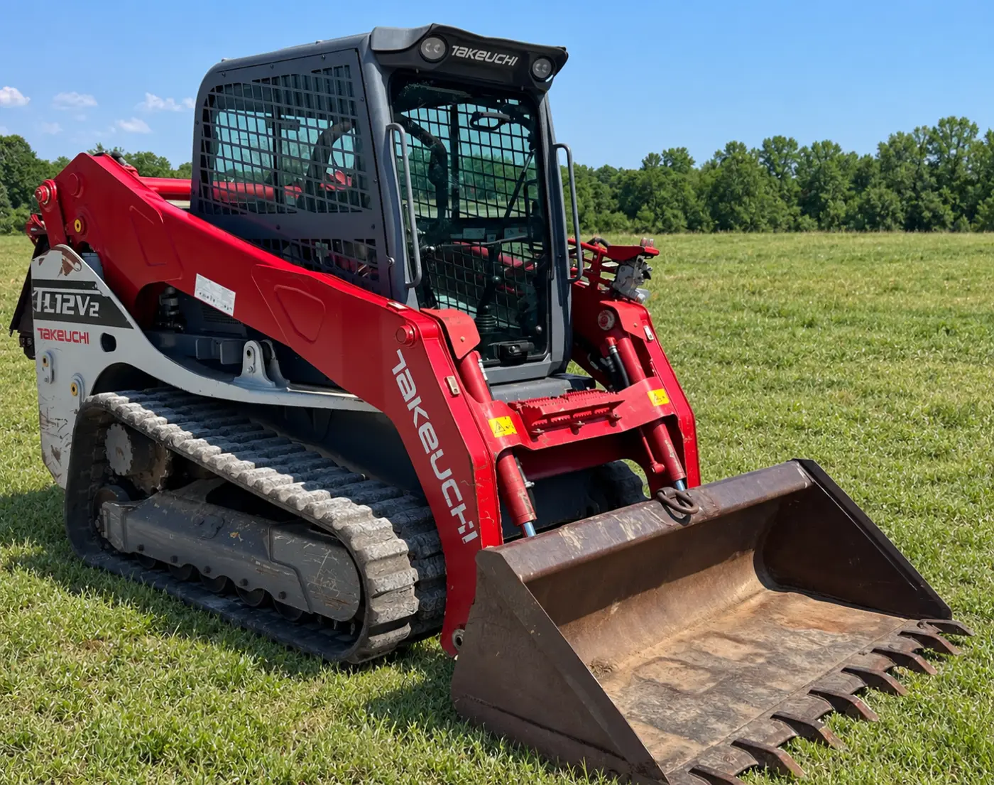 2016 Takeuchi TL12V2 — catalogue photograph